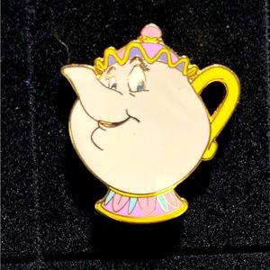 Mrs. Potts - Vintage Disney Trading Pin